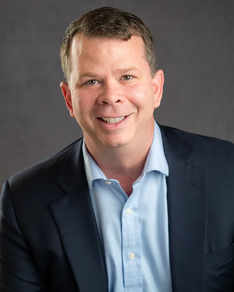 Headshot of Bryan Kelly